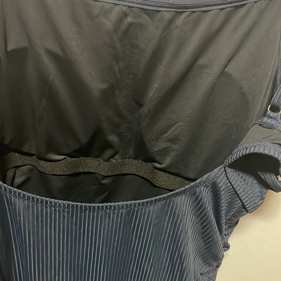 NWT Drawstring Side Ribbed Swimsuit - Picture 10 of 10